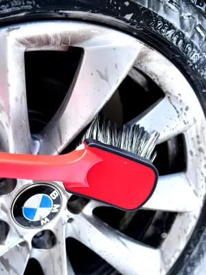 MAXSHINE Szczotka Do Kół Z Długą Rączką Soft Grip