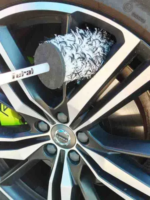 FERAL Szczotka Do Felg 44.5X7.5Cm